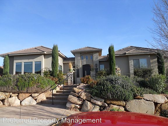 2nd image of 1742 N Firerock Cir