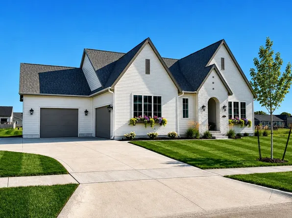 306 SW 18th St, Ankeny, IA 50023