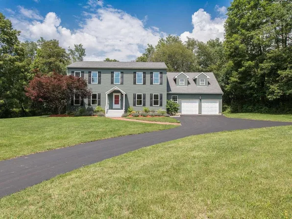 21 TRILLIUM, Pleasant Valley, NY 12569