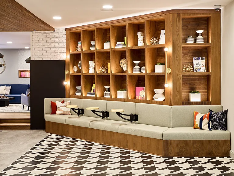 Multiple Social Lounges