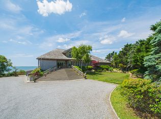 142 Bay Ave, East Moriches, NY 11940