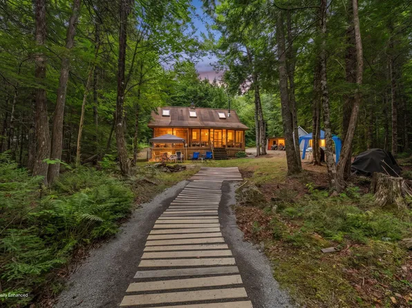 687 E Madagascal Pond Road, Burlington, ME 04417