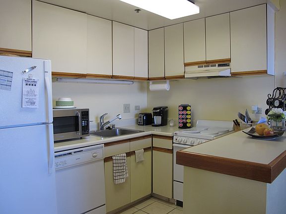 Bright clean kitchen