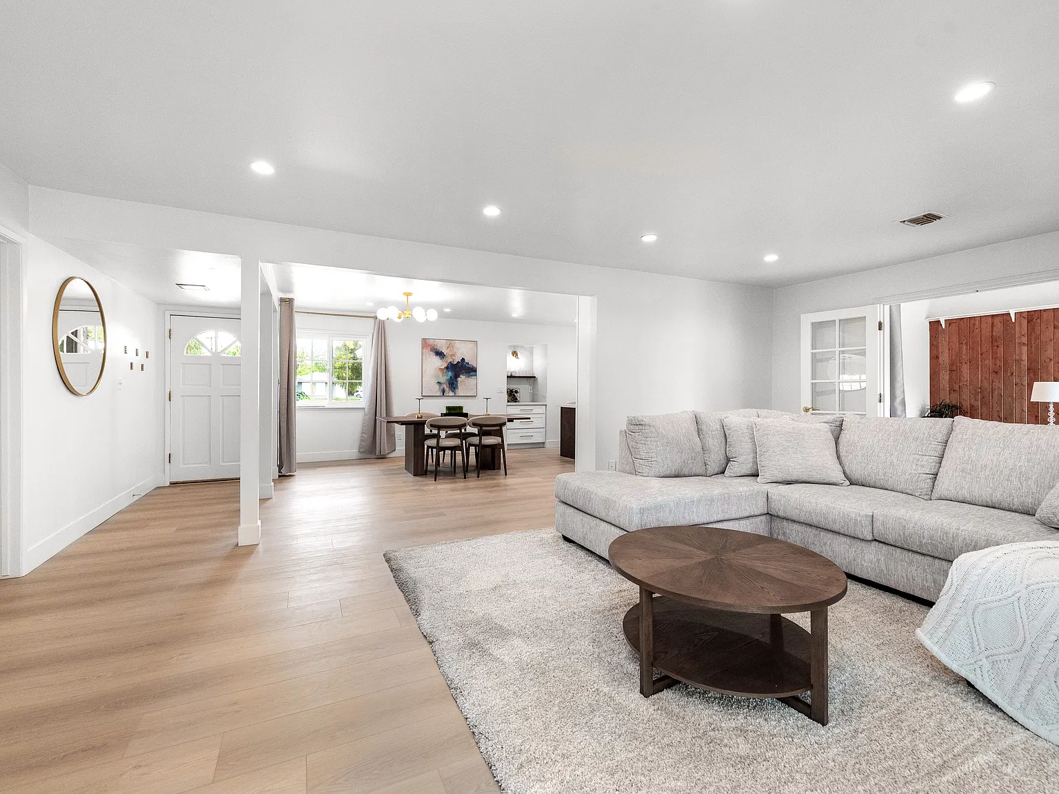 3 bed, 1708 sqft, $6,400 — Photo 3