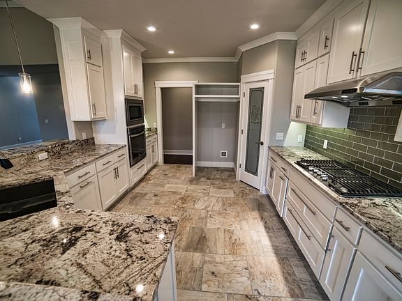 4th image of 4505 W Buckeye Dr
