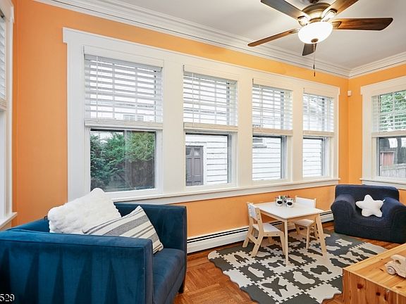 4th image of 123 Milton Pl