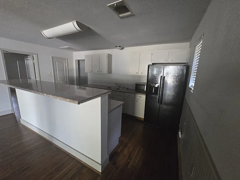 1009 N Preston St — Photo 10
