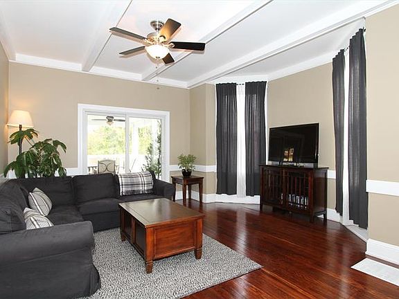 5th image of 2918 Lischer Ave