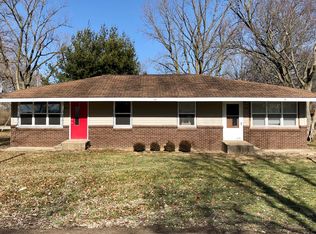 304 Proctor Ln, Saint Joseph, IL 61873