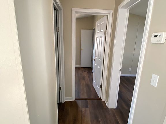 4th image of 211 Bluebird Ct