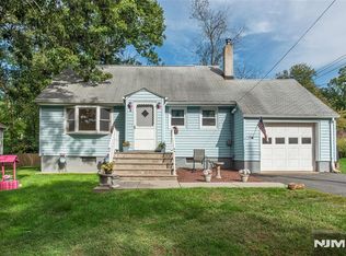 2 Wynding Way, Rockaway, NJ 07866
