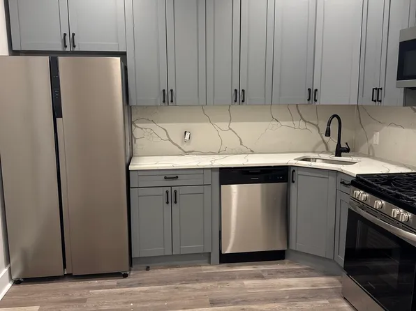 655 Avenue C image 16 of 20