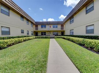 148 Saxony Ln #D, Delray Beach, FL 33446
