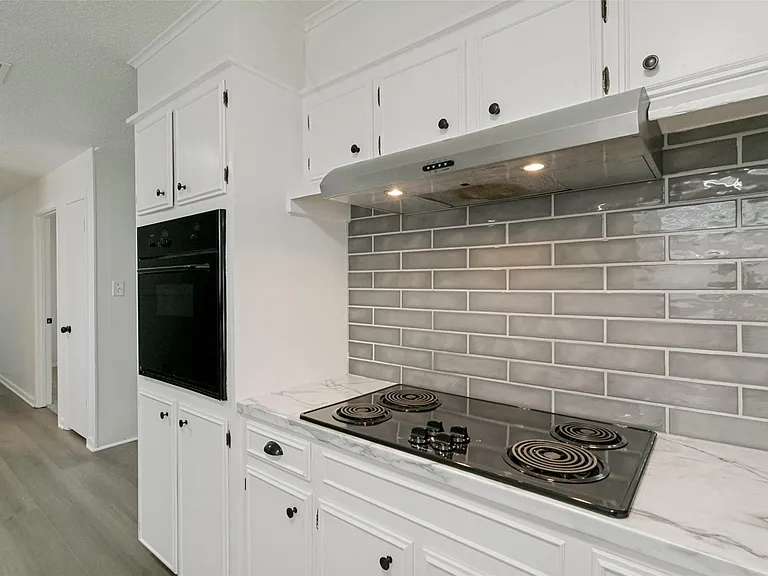 4009 Twilight Dr S — Photo 10