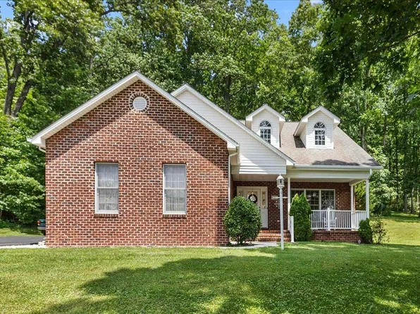 229 Price St, Blacksburg, VA 24060