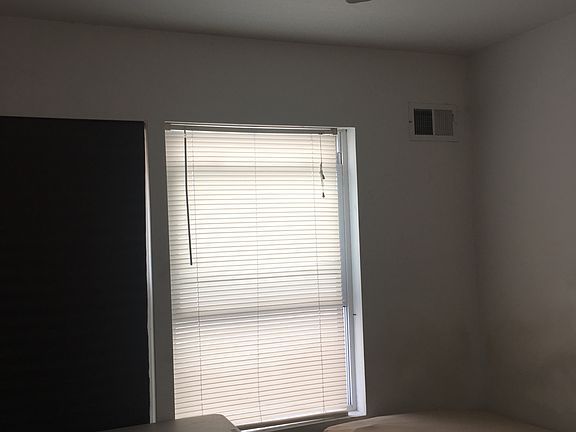 5th image of 110 Webster Ave