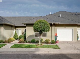 406 NE Country Garden Dr, Sublimity, OR 97385