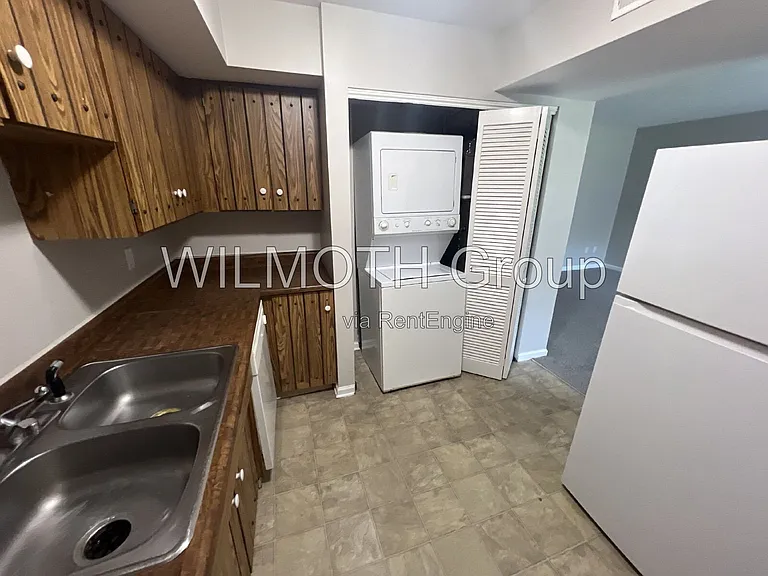 1310 Millerwood Dr #2 — Photo 6