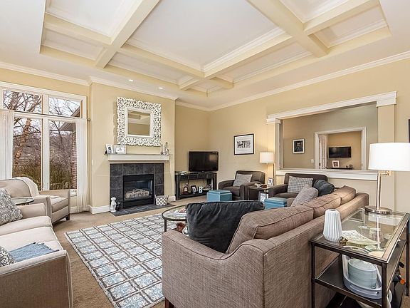 3rd image of 161 Timber Creek Ct W