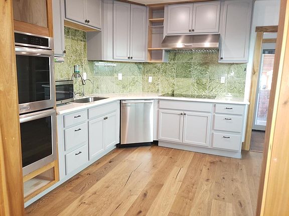 2nd image of 473 Hull Ave