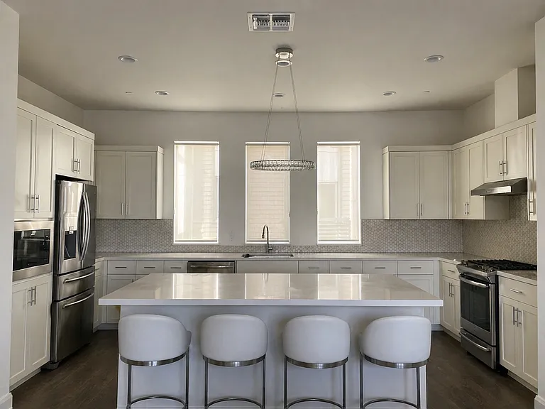 7128 Regional St — Photo 12