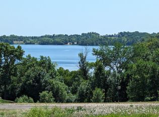 2123 Joy Ln, Fergus Falls, MN 56537