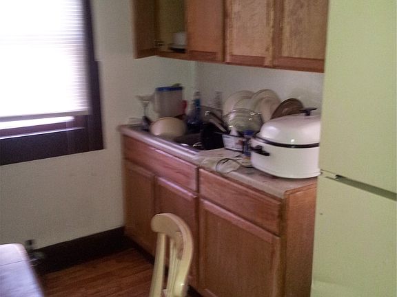 4th image of 7217 Emma Ave