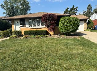 650 Patricia Ln, Des Plaines, IL 60016