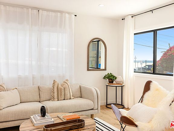 4th image of 17 Sunset Ave APT 1