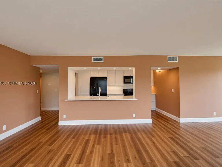 799 Jeffery St #0 — Photo 10