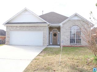 483 Waterford Dr, Calera, AL 35040