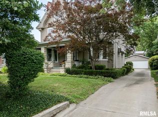 1805 Grove Ave, Quincy, IL 62301