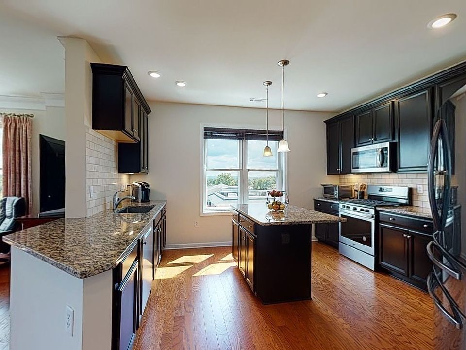 130 University Ave Westwood, MA, 02090 Apartments for Rent Zillow