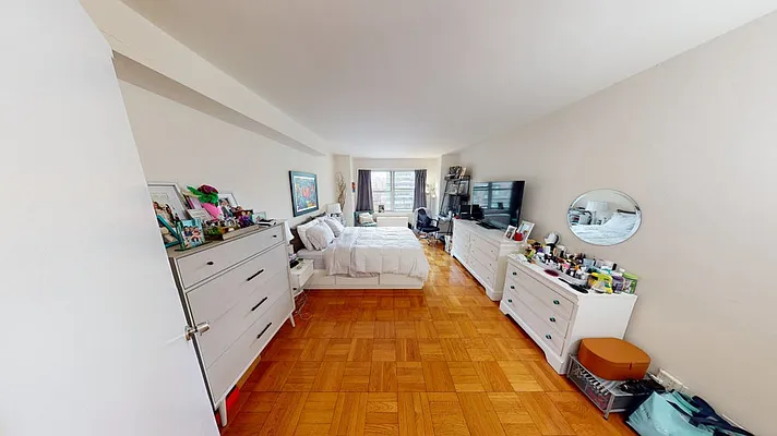 Rented by AZ REALTY NYC LLC | media 16