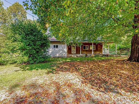 3rd image of 54 Albin Dr