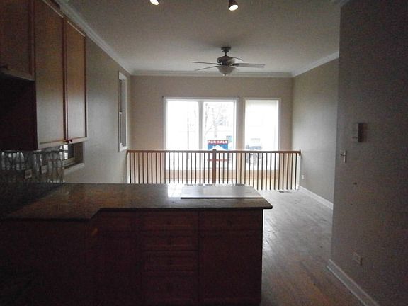 4th image of 2509 W Harrison St Unit 1