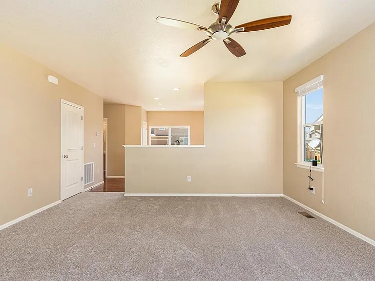6281 Genoa St — Photo 2