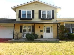 3765 Lexington Dr, Hoffman Estates, IL 60192