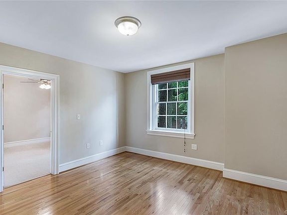 3rd image of 2923 Floyd Ave APT 2B