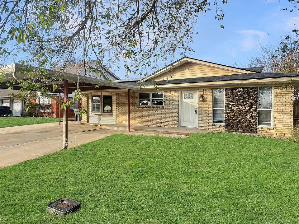 1st image of 6707 NW Compass Dr