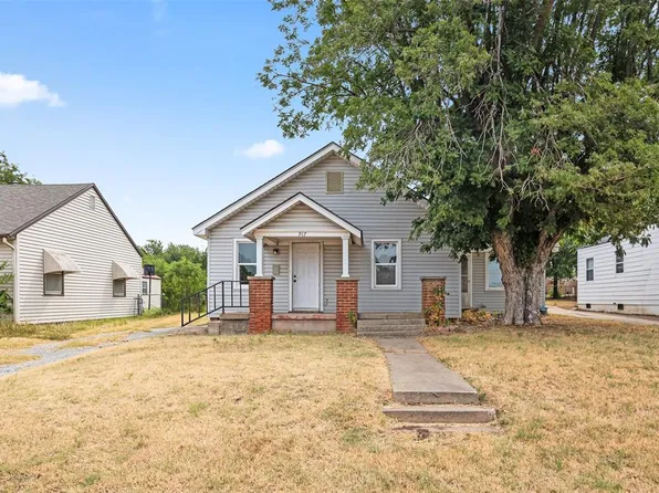 917 S Reno Ave, El Reno, OK 73036