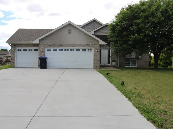 9919 Weston Dr, Monticello, MN 55362