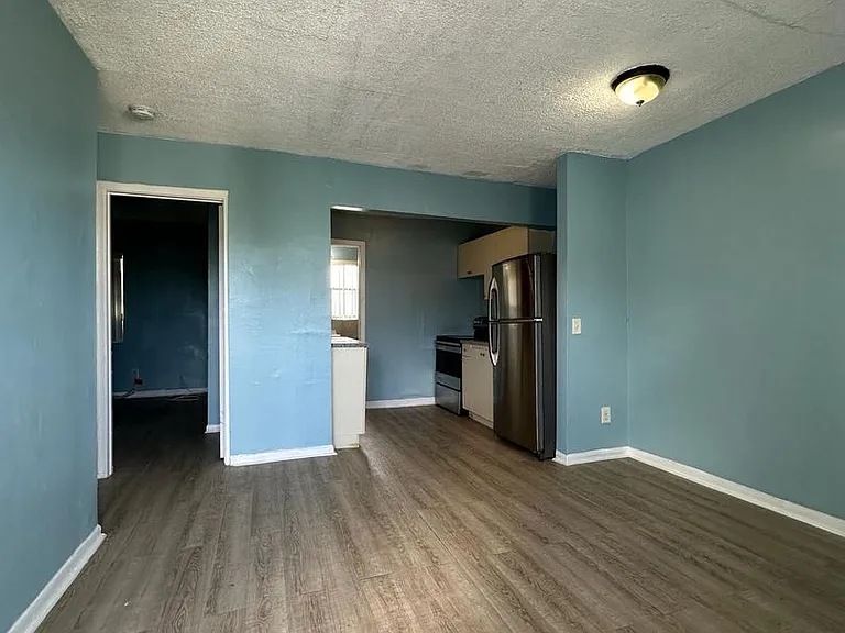 St George Apartments — Photo 55