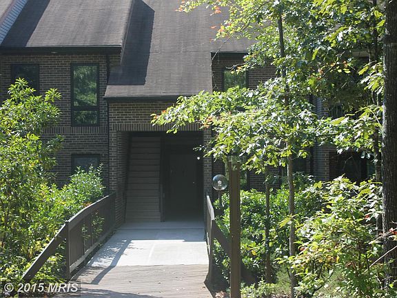 2nd image of 44693 White Oak Ct APT 520