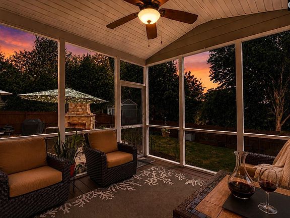 3rd image of 582 Eagles Rest Dr