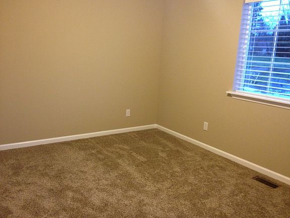 4th image of 2160 Siddle Loop Unit 103