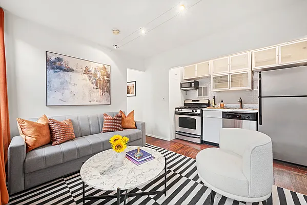 Sold by Compass | media 2