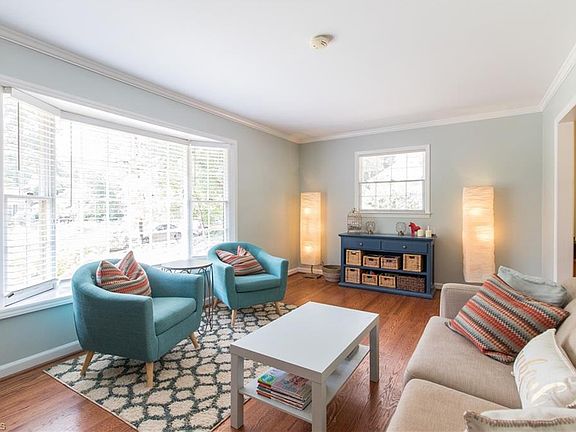 2nd image of 2710 Lafayette Ave