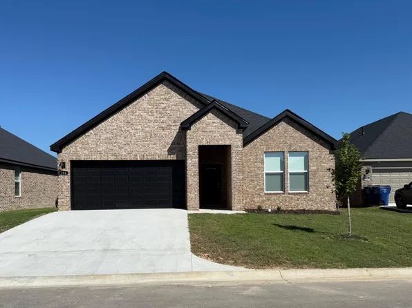 316 Cain Trl, Maumelle, AR 72113