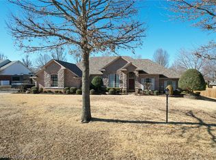 6501 Fieldcrest Dr, Fort Smith, AR 72916